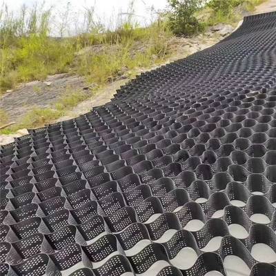 蜂巢土工格室 重塑地基的“三维铠甲”与工程革新